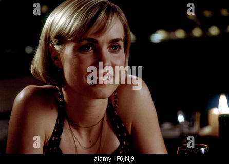 Erscheinungsdatum: 28. Januar 2005 Film Titel: Melinda und Melinda STUDIO: Fox Searchlight Bilder Regie: Woody Allen PLOT: zwei wechselnde Geschichten über Melinda (Mitchell) versucht zu begradigen, ihr Leben.   Im Bild: RADHA MITCHELL als Melinda.   (Bild Kredit: C Fox Searchlight Pictures/Entertainment Pictures) Stockfoto