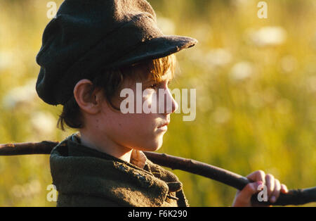 5. Juli 2005; Hollywood, Kalifornien, USA; Bild vom Direktor Polanskis Familiendrama "Oliver Twist" Darsteller BARNEY CLARK als Oliver Twist. Obligatorische Credit: Foto von Sony Pictures Entertainment. (Ac) Copyright 2005 mit freundlicher Genehmigung von Sony Pictures Stockfoto