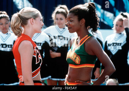 Datum der Freigabe: 25. August 2000. FILMTITEL: Bring It On. STUDIO: Beacon Communications. PLOT: Ein Champion High School Cheerleader entdeckt seine früheren Kapitän stahlen ihre besten Routinen aus einer innerstädtischen Schule und klettern muss, um bei der diesjährigen Meisterschaften antreten. Im Bild: KIRSTEN DUNST als Torrance Shipman und GABRIELLE UNION als Isis. Stockfoto