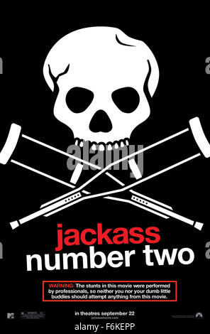 Datum der Freigabe: 22. September 2006. FILMTITEL: Jackass Nummer zwei. STUDIO: Paramount Pictures. PLOT: Chris Pontius, Johnny Knoxville, Bam Margera, Steve-O und die ganze Crew zurück zu dem Bildschirm, um die Einsätze höher als je zuvor zu erhöhen. IM BILD:. Stockfoto