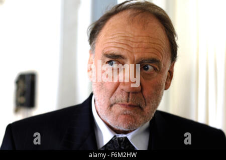 Erscheinungsdatum: 14. Dezember 2007. FILMTITEL: Jugend ohne Jugend. STUDIO: Sony Pictures Classics. PLOT: Eine Liebesgeschichte in ein Geheimnis gehüllt. In Europa vor dem WWII, zaghaft Professor wird durch ein verhängnisvolles Ereignis geändert und erkundet die Geheimnisse des Lebens. Bild: Szene aus dem Film. Stockfoto