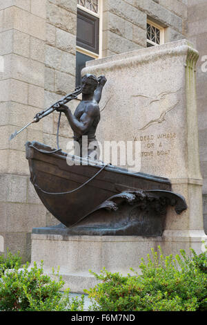 Walfang-Skulptur, Public Library, New Bedford, Massachusetts, USA Stockfoto