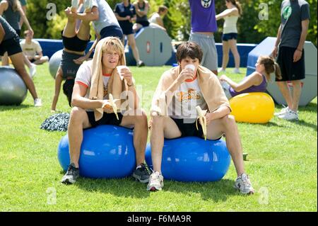 11. April 2009 - Fired Up! -Eric Christian Olsen (links) und Nicholas D'Agosto... Fired Up! -2009. (Bild Kredit: C Unterhaltung Bilder) Stockfoto