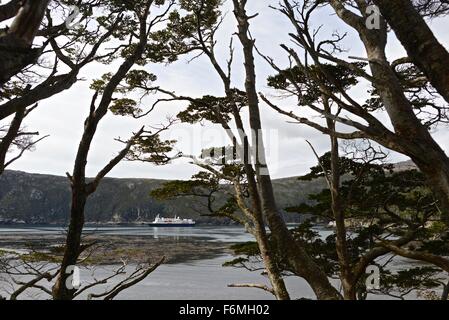 National Geographic / Lindblad Explorer. Als Teil der argentinischen Provinz Tierra Del Fuego verabreicht, hat Staten Island b Stockfoto