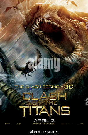 Erscheinungsdatum: 26. März 2010. FILMTITEL: Clash of the Titans. STUDIO: Legendary Pictures. PLOT: Die sterbliche Sohn des Gottes Zeus begibt sich auf eine gefährliche Reise, die Unterwelt und deren Lakaien verbreiten ihre bösen Erde sowie den Himmeln zu stoppen. Im Bild: Poster Stockfoto