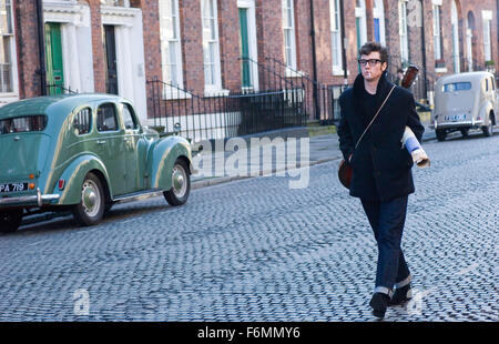 Erscheinungsdatum: 8. Oktober 2010. FILMTITEL: Nowhere Boy. STUDIO: Ecosse Filme. PLOT: Eine Chronik von Lennons Kindheit. Im Bild: AARON JOHNSON als John Lennon. Stockfoto