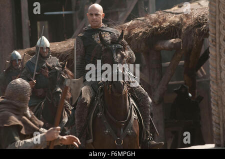 Erscheinungsdatum: 14. Mai 2010 Film Titel: Robin Hood STUDIO: Universal Bilder Regie: Ridley Scott PLOT: die Geschichte eines Bogenschützen in der Armee von Richard Coeur de Lion, kämpft gegen die Eindringlinge Norman und der legendäre Held bekannt als Robin Hood abgebildet wird: MARK STRONG als Godfrey (Credit Bild: C Universal Pictures/Entertainment Pictures) Stockfoto