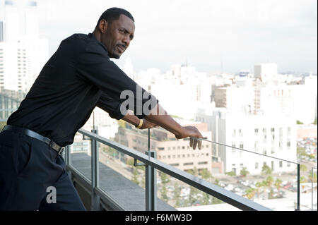 Erscheinungsdatum: 26. Februar 2010. FILMTITEL: Abnehmer. STUDIO: Screen Gems. PLOT: Eine Gruppe von Bankräubern finden ihre $ 20 Millionen-Plan von einem Hard-Boiled Detective unterbrochen. Im Bild: IDRIS ELBA als Gordon Jennings Stockfoto