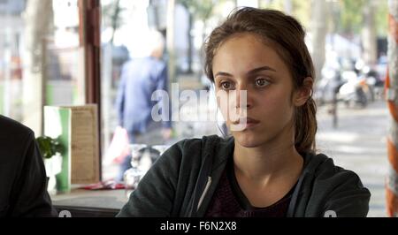 Datum der Freigabe: 20. Dezember 2013 Titel: The Past aka Le passe STUDIO: Sony Bilder Classics DIRECTOR: Asghar Farhadi PLOT: ein iranischer Mann verläßt seine französische Frau und zwei Kindern in seine Heimat zurückzukehren. In der Zwischenzeit seine Frau startet eine neue Beziehung, eine Realität ihres Mannes konfrontiert, auf Wunsch seiner Frau nach einer Scheidung Bild: PAULINE BURLET als Lucie (Credit: C Sony Bilder Classics/Entertainment Pictures) Stockfoto