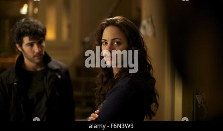 Datum der Freigabe: 20. Dezember 2013 Titel: The Past aka Le passe STUDIO: Sony Bilder Classics DIRECTOR: Asghar Farhadi PLOT: ein iranischer Mann verläßt seine französische Frau und zwei Kindern in seine Heimat zurückzukehren. In der Zwischenzeit seine Frau startet eine neue Beziehung, eine Realität ihres Mannes konfrontiert, auf Wunsch seiner Frau nach einer Scheidung Bild: TAHAR RAHIM als Samir und BERENICE BEJO als Marie Brisson (Credit: C Sony Bilder Classics/Entertainment Pictures) Stockfoto