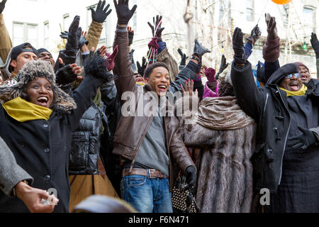 Erscheinungsdatum: 27. November 2013 Titel: Black Nativity STUDIO: Fox Searchlight Bilder Direktor: Kasi Lemmons PLOT: eine junge Teen mit seinen Großeltern Leben schläft in der Kirche während der Weihnachtszeit Masse, wo er träumt davon, ein schwarzer Krippe abgebildet: JACOB LATIMORE als Langston (Credit: C Fox Searchlight Pictures/Entertainment Pictures) Stockfoto