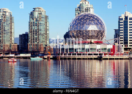 Vancouver, BC, Britisch-Kolumbien, Kanada - Telus World of Science (aka Science World) an False Creek Stockfoto