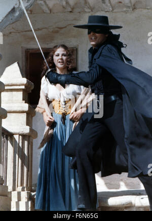 19. Februar 2014 - Hollywood, USA - ZORRO (1975)... ALAIN DELON, DUCCIO TESSARI (DIR)... ZRRO 002... (Bild Kredit: C Gesicht zu Gesicht/Unterhaltung Bilder) Stockfoto