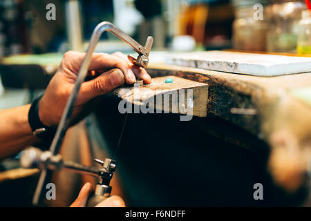 Erstellung von Schmuck Juwelier Stockfoto