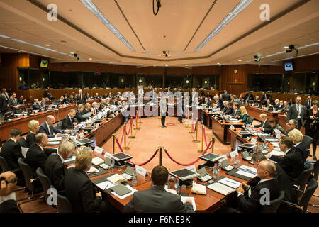 Brüssel, Belgien. 17. November 2015. Gesamtüberblick über den Raum European Defence Minister treffen in Brüssel am 17.11.2015 von Wiktor Dabkowski/Picture Alliance Credit: Dpa picture-Alliance/Alamy Live News Stockfoto