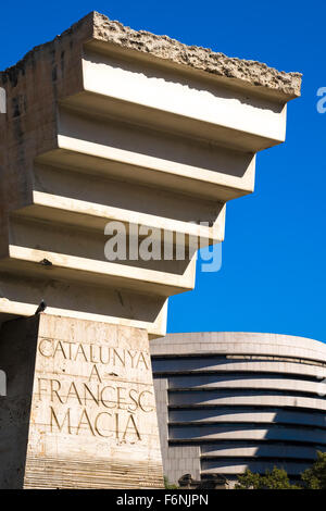 Denkmal für katalanische Politiker Francesc Macià des Bildhauers Josep Maria Subirachs an Plaça de Catalunya. Barcelona, Spanien. Stockfoto
