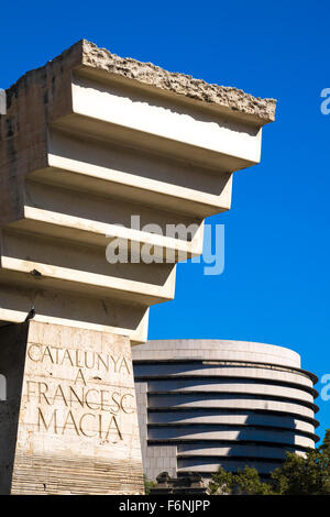 Denkmal für katalanische Politiker Francesc Macià des Bildhauers Josep Maria Subirachs an Plaça de Catalunya. Barcelona, Spanien. Stockfoto