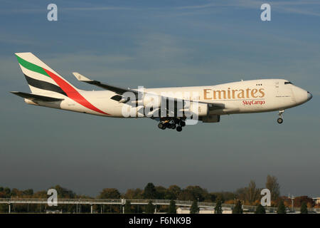 EMIRATES SKY CARGO 747 FRACHTER Stockfoto