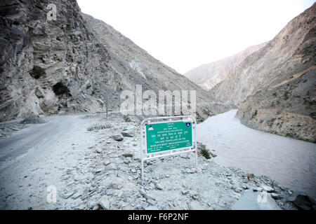 SPITI VALLEY - weltweit gefährlichsten Straße Sangla Nako Sangla Valley liegt in Himachal Pradesh in Indien Stockfoto