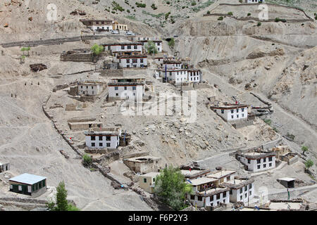 SPITI VALLEY - dhankar Kloster Blick von außen Fort Kloster auf einem 300 Meter hohen gebaut mit Blick auf den Zusammenfluss von Spiti und Stift Flüsse Sporn Stockfoto