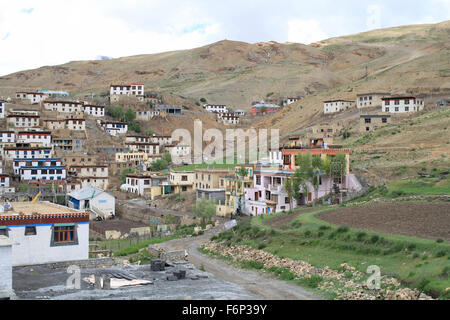 SPITI VALLEY - View Kibber Village, das höchstgelegene Dorf der Welt in einer Höhe von 4205 Meter Himachal Pradesh, Indien Stockfoto
