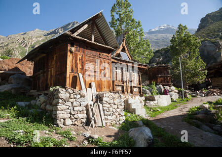 Buddhistischen Tempel Chitkul auf dem letzten bewohnten Dorf an der Grenze von Indo-China Himachal Pradesh, Nordindien Stockfoto