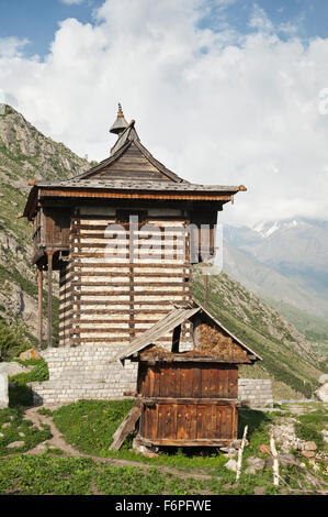 Das Dorf von Chitkul auf dem letzten bewohnten Dorf auf der Indo-China Grenze Himachal Pradesh, Nordindien Stockfoto