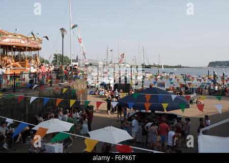 Cardiff Bay Sommer Festival kirmes Wales UK Stockfoto