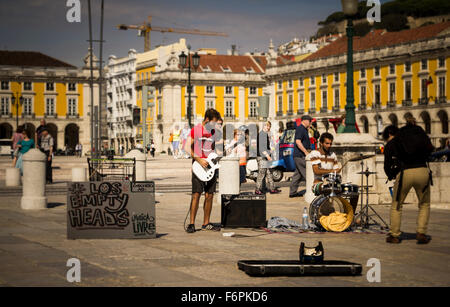 Comercio Platz Vorderseite des Tejo. Musiker Stockfoto
