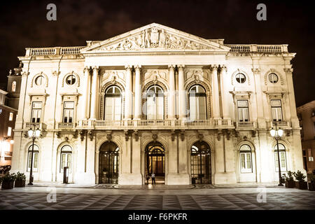 Praca Municipio (Rathausplatz) ist ein kleiner ruhiger Platz im Baixa-Viertel von Lissabon, Portugal Stockfoto