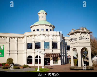 Ein Blick auf das äußere des Theaters Chemainus in der Stadt Chemainus, Vancouver Island, British Columbia, Kanada. Stockfoto
