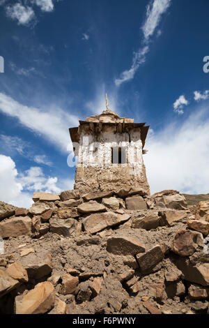 Buddhistische Stupa an Komik (El 15.027 Füße) eines der höchsten Dörfer in der Welt, Himachal Pradesh, Indien Stockfoto