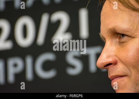 London, UK. 19. November 2015. Der amtierende FIA World Rallycross-Weltmeister Petter Solberg Norwegens während Treiber-Pressekonferenz für das Race of Champions im Stadion am Queen Elizabeth Olympic Park am 19. November 2015 in LONDON, Vereinigtes Königreich. Bildnachweis: Gergo Toth/Alamy Live-Nachrichten Stockfoto