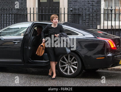 Tina Stowell, Baroness Stowell von Beeston, kommt an der Hausnummer 10 Downing Street.Baronnes Stowell ist Leiter des House Of Lords Stockfoto