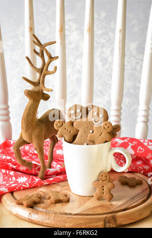 Lebkuchen mit Rentier Ornament zu Weihnachten Stockfoto