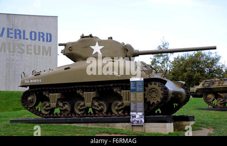 D Tag, Sherman M4A1 mittlerer Panzer, Overlord Museum, Omaha-Beach Colleville-Sur-Mer, Normandie, Normandie, Frankreich, WWII Stockfoto