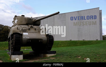 D Tag, Sherman M4A1 mittlerer Panzer, Overlord Museum, Omaha-Beach Colleville-Sur-Mer, Normandie, Normandie, Frankreich, WWII Stockfoto