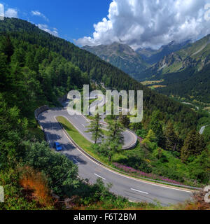 Herrliche Aussicht auf den Maloja-Pass, Alpen, Schweiz, Europa. Stockfoto