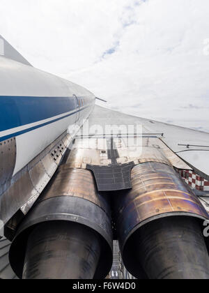 Rumpf und Triebwerken einer ausrangierten russischen Tupolev Tu-144 Überschall-Passagierflugzeug. Stockfoto