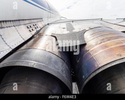 Rumpf und Triebwerken einer ausrangierten russischen Tupolev Tu-144 Überschall-Passagierflugzeug. Stockfoto