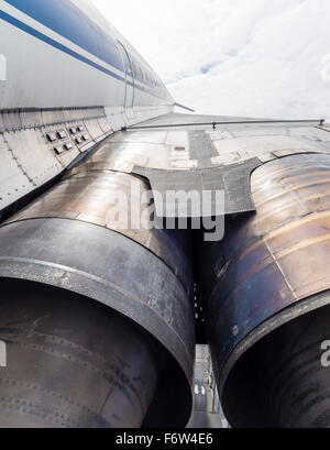 Rumpf und Triebwerken einer ausrangierten russischen Tupolev Tu-144 Überschall-Passagierflugzeug. Stockfoto