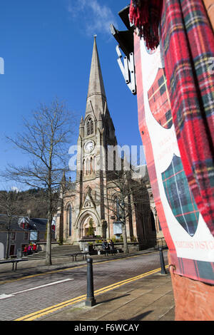 Stadt von Callander, Schottland. Malerische Aussicht auf Callenders Ancaster Square. Stockfoto