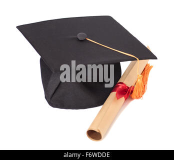 Graduation Hut und Diplom, Isolated on White Background Stockfoto