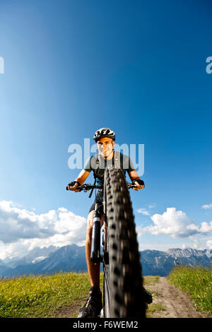 Mountain Biker off-Road, Duisitzkar, Planai, Schladming-Dachstein, Steiermark, Österreich Stockfoto