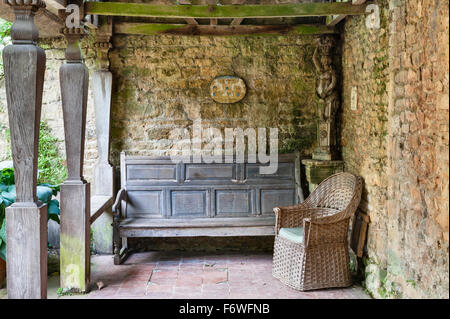 Hidcote Manor Garden, Gloucestershire, UK, gemacht von Lawrence Johnston im frühen 20 Jahrhundert. Das Sommerhaus Stockfoto