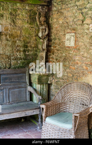 Hidcote Manor Garden, Gloucestershire, UK, gemacht von Lawrence Johnston im frühen 20 Jahrhundert. Das Sommerhaus Stockfoto