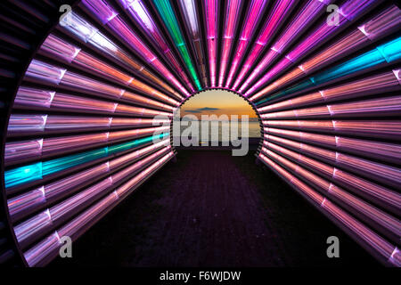 Tunnel leichte Scupture von Gerry Ammann am Ufer des Bodensee, Bregenz, Vorarlberg, Österreich Stockfoto