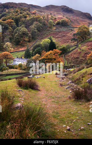 Seenplatte Blick hinunter zur Seatoller in Borrowdale Stockfoto