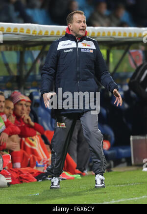 Bochum, Deutschland. 20. November 2015. Fußball, Deutschland, 2. Bundesliga, VfL Bochum Vs Union Berlin, Bochum, 20.11.2015: Manager Sascha Lewandowski (Union Berlin). Bildnachweis: Jürgen Schwarz/Alamy Live-Nachrichten Stockfoto