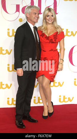 19. November 2015 - Phillip Schofield und Holly Willoughby besucht die ITV-Gala im London Palladium in London, Vereinigtes Königreich. Stockfoto
